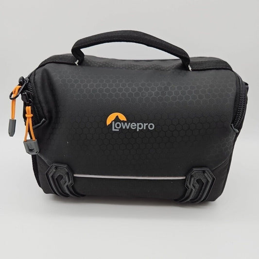 Lowepro - Adventura Go SH 140 Camera Bag Black