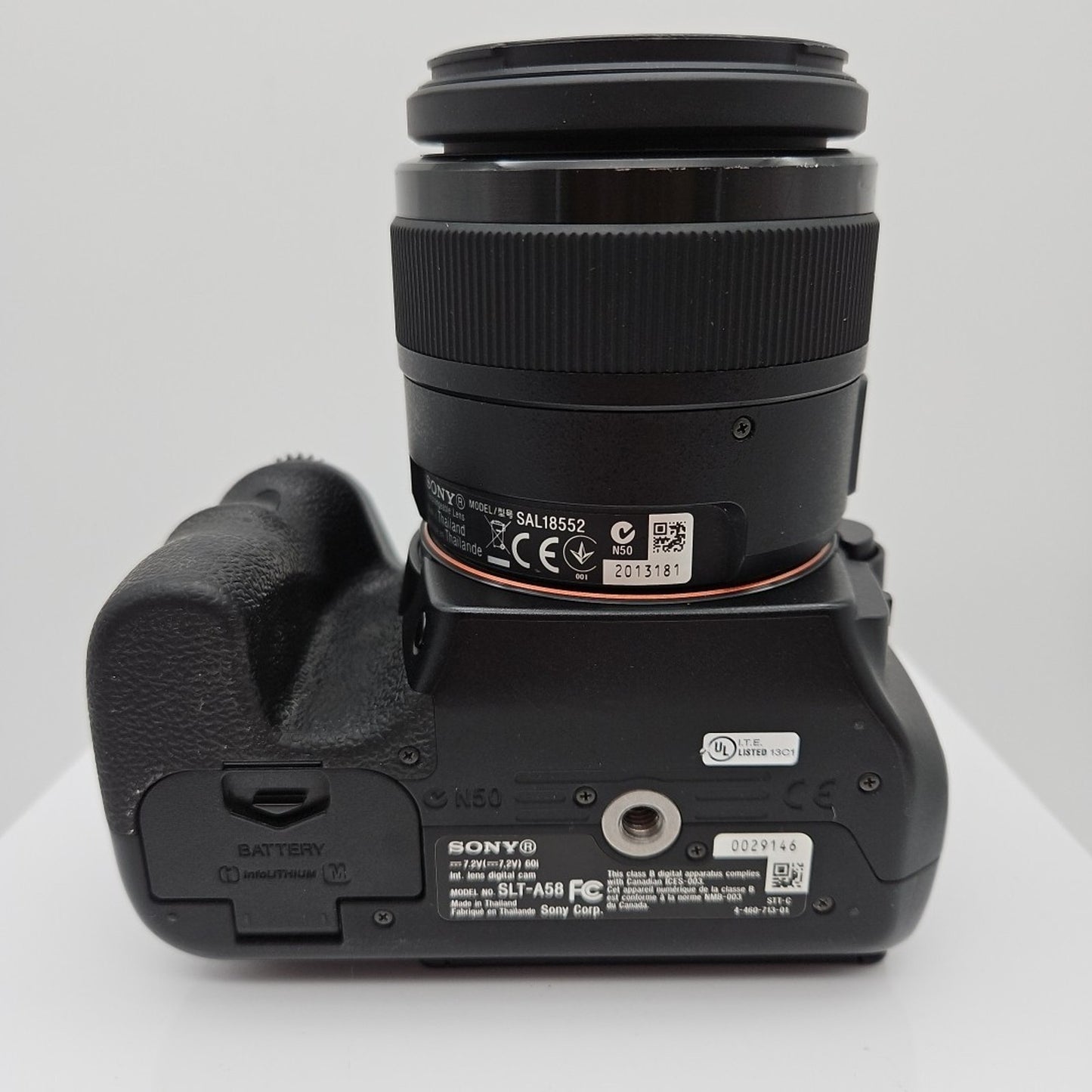 Sony Alpha SLT-A58 DSLR Camera 20.1MP with 18-55mm SN9146