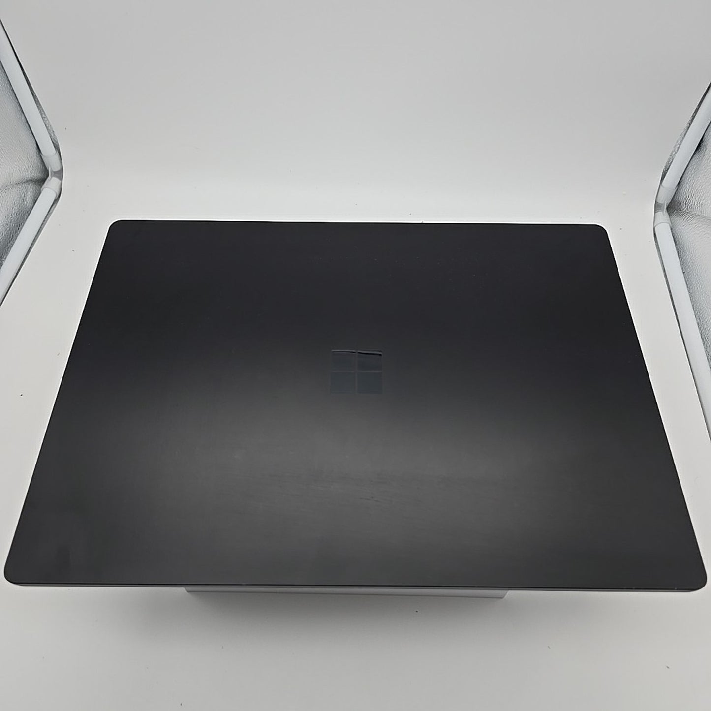 Microsoft Surface Laptop 5 15" i7-1255U 16GB RAM 512GB SSD Black RKL-00001 L29