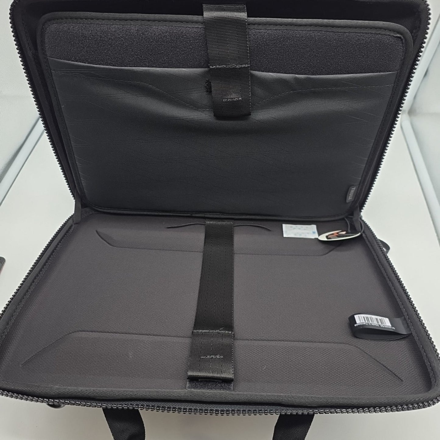 Thule - Gauntlet 4 Attaché Briefcase for All 16” Apple MacBook Pro