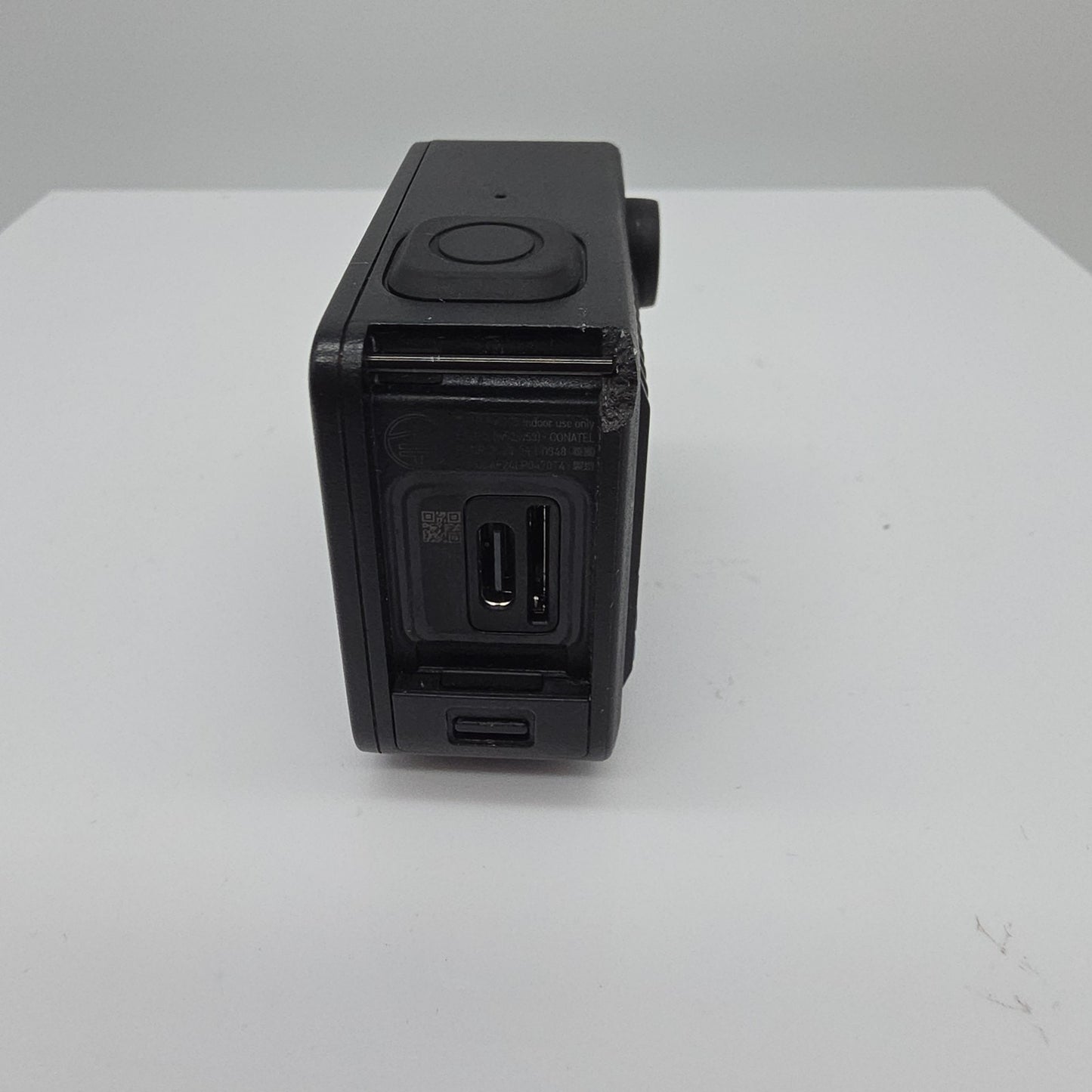 GoPro HERO 2024 AMFR1 4K Action Camera DEFECT- MISSING LENS COVER DOOR