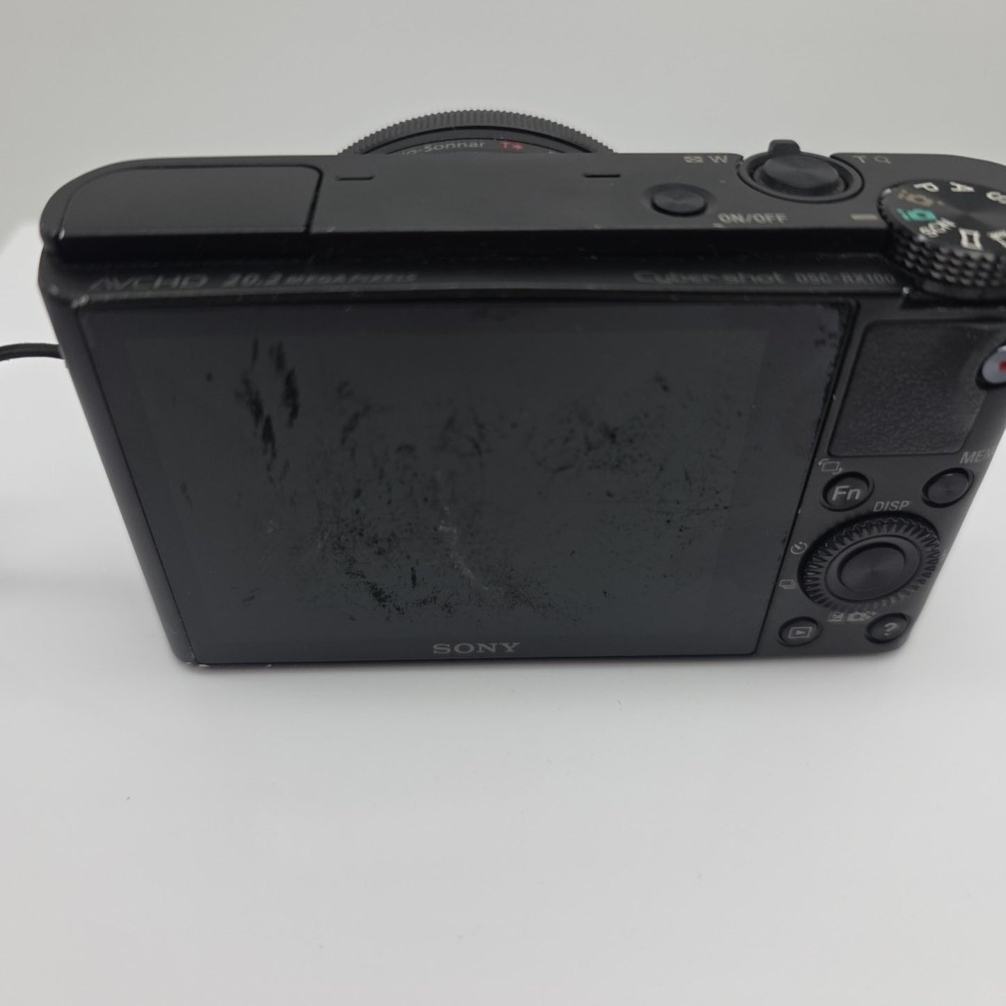 Sony 20.2 MP Exmor CMOS Digital Camera 28-100mm 3.6x Zoom Lens (DSC-RX100/B)