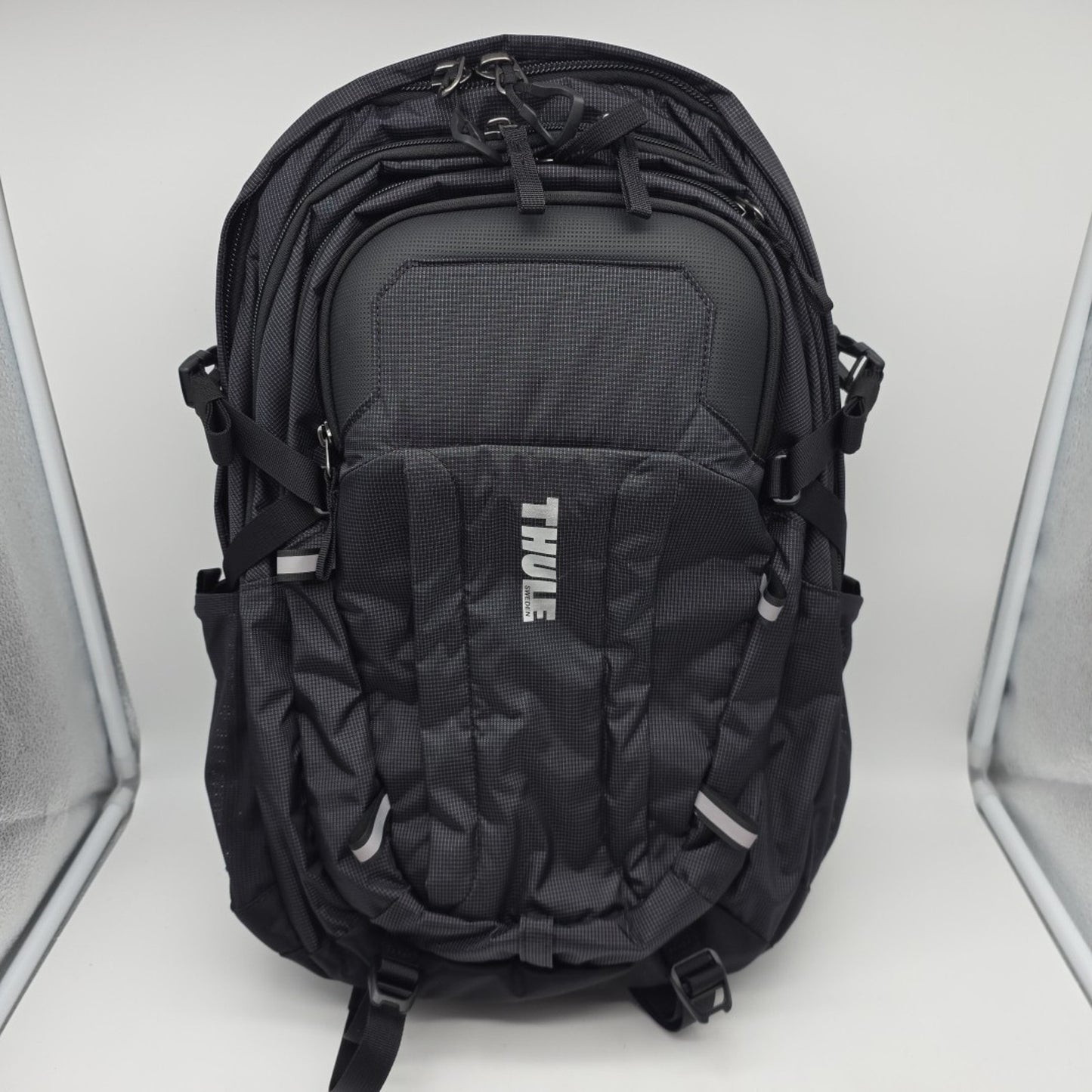 Thule EnRoute Escort 2 Daypack 27L Backpack Protective Laptop Compartment-1