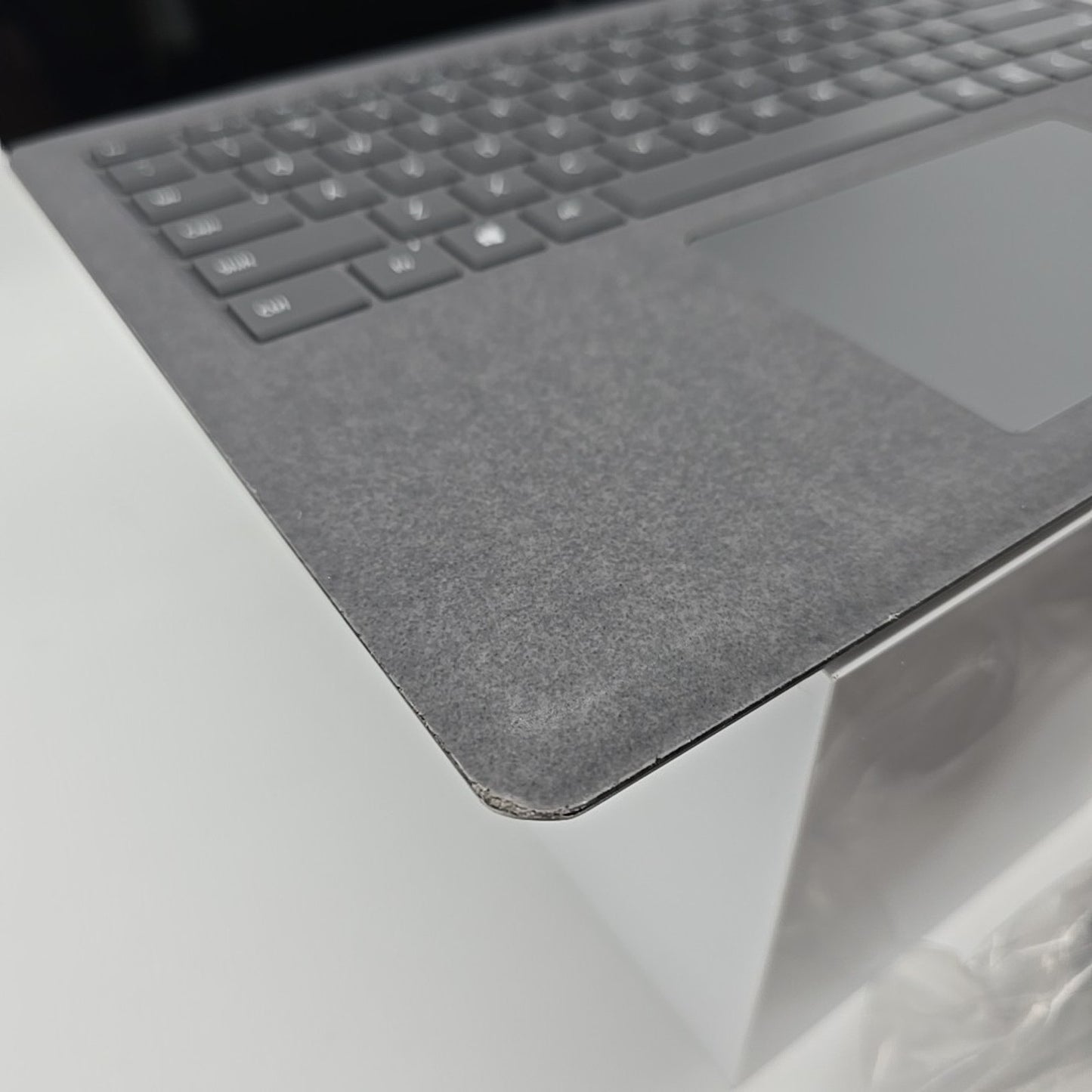 Microsoft Surface Laptop 3 13.5" 16GB (256GB SSD Intel Core i7 10th Gen 3.90 GHz