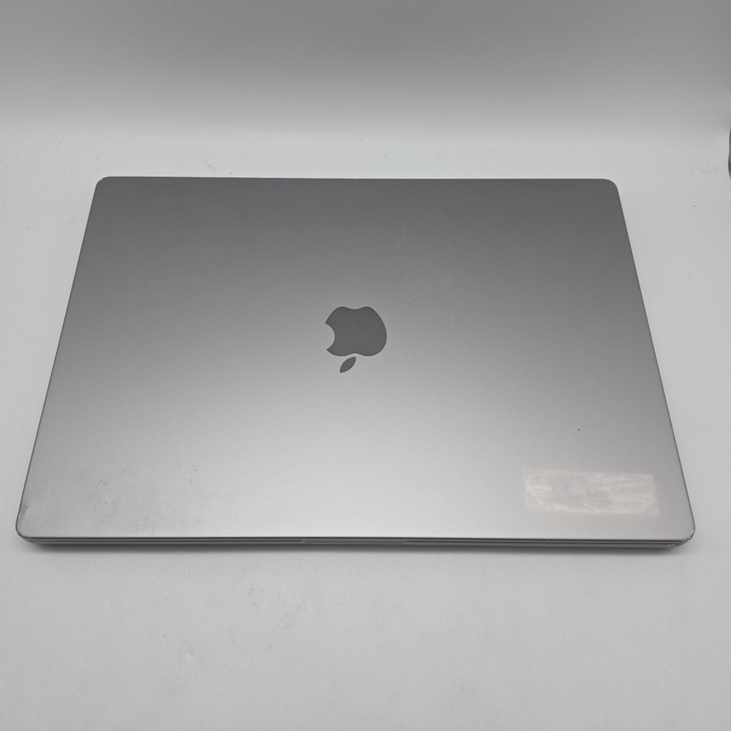 2021 Apple MacBook Pro 16" M1 Pro 10-CPU 16-GPU 16GB RAM 512GB SSD Gray L204