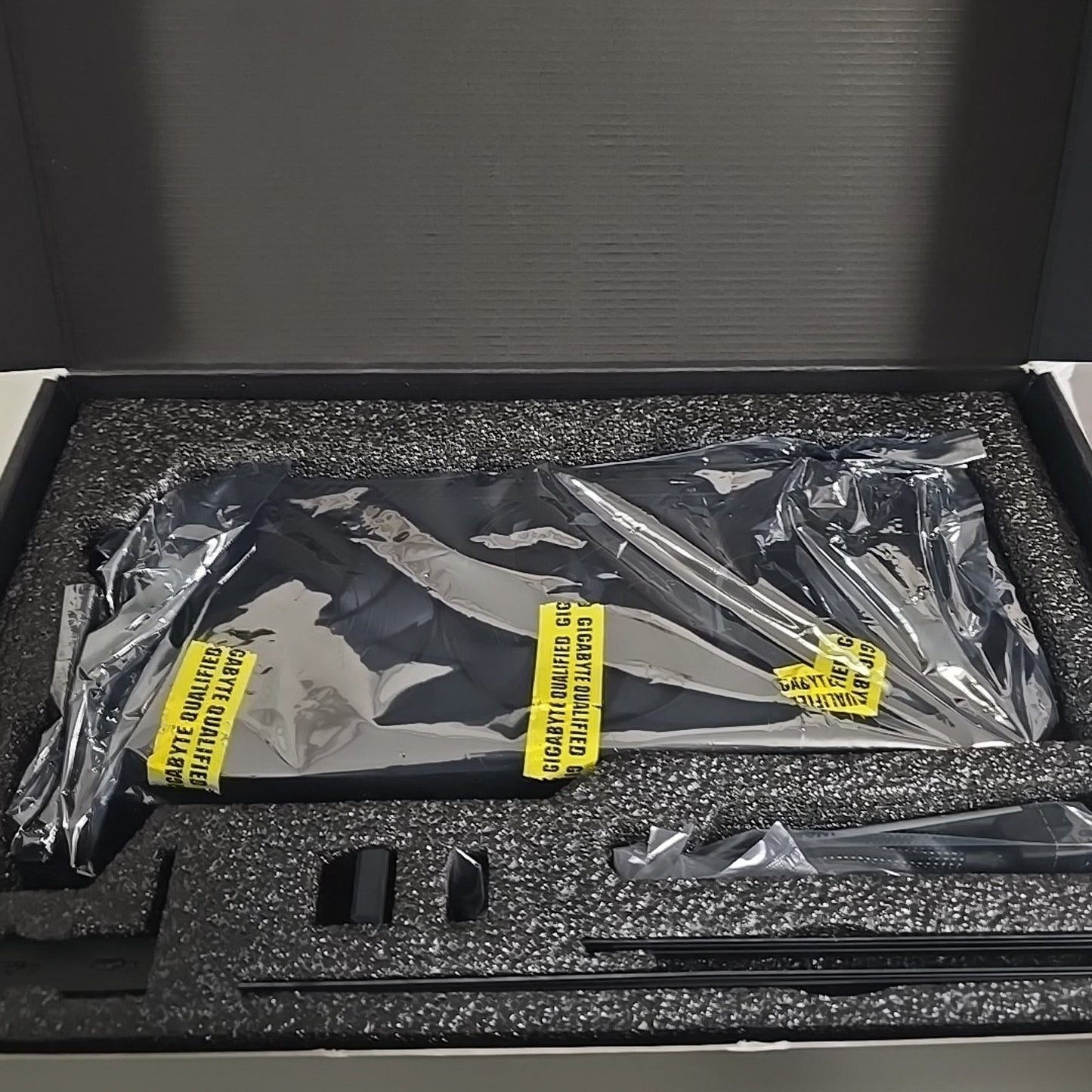 NVIDIA RTX 5090 OC - GIGABYTE GeForce RTX 5090 32GB GAMING GPU – Open Box