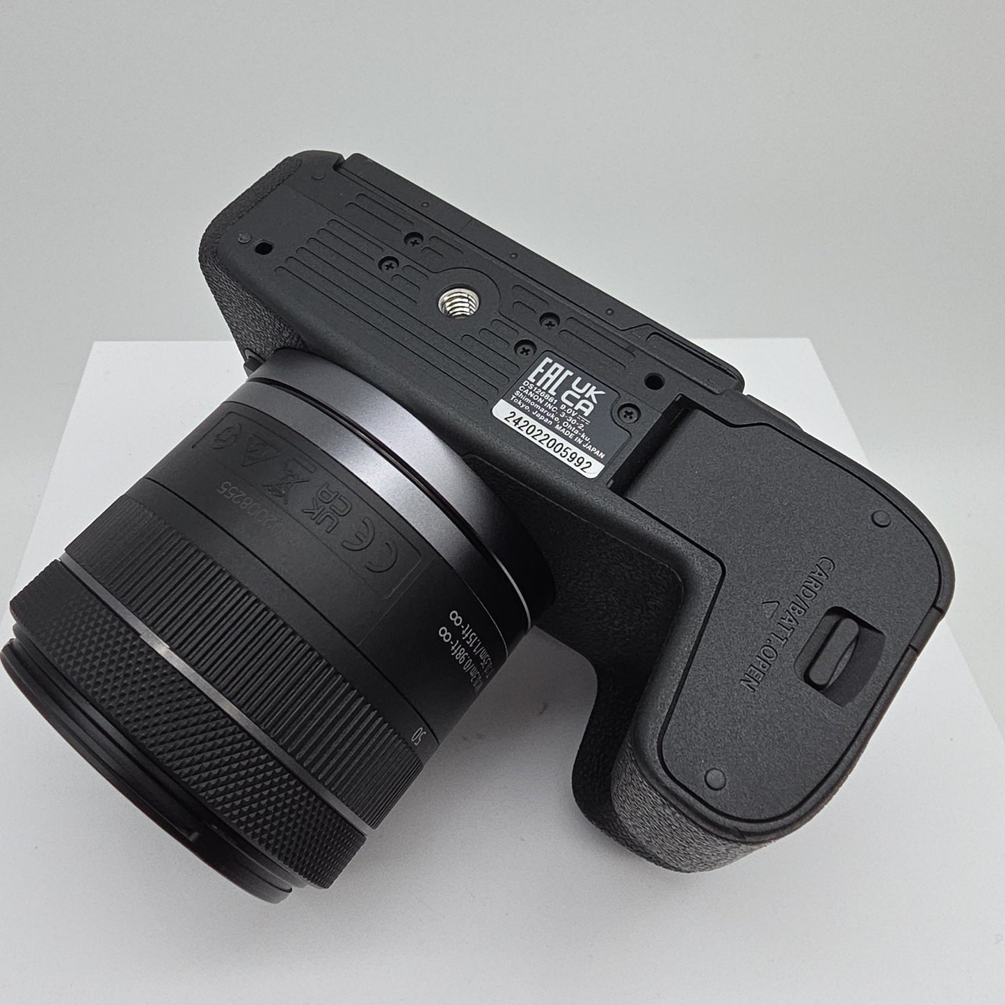 Canon EOS R8 Mirrorless Camera with RF 24-50mm f/4.5-6.3 IS STM SN 5992