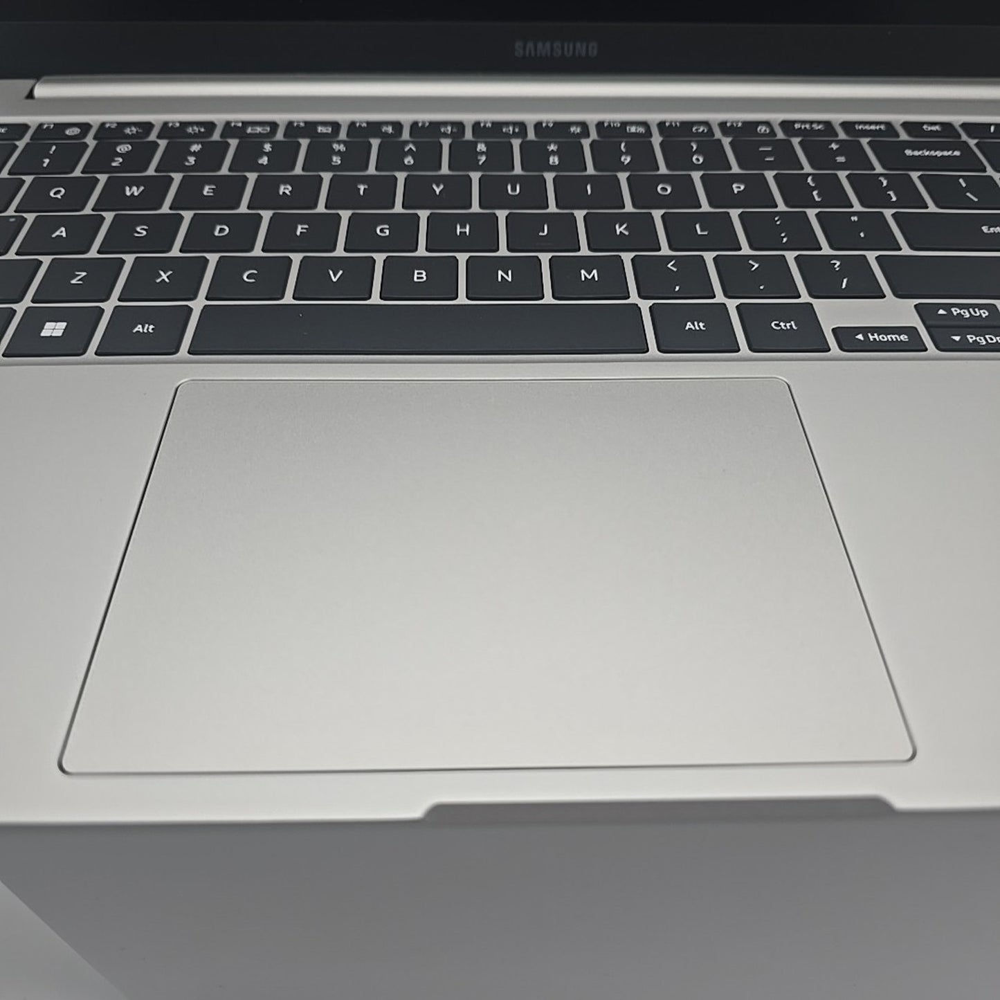 Samsung Galaxy Book 15.6" (256GB SSD, Intel Core i7-1165G7, 2.8GHz, 16GB, 512ssd