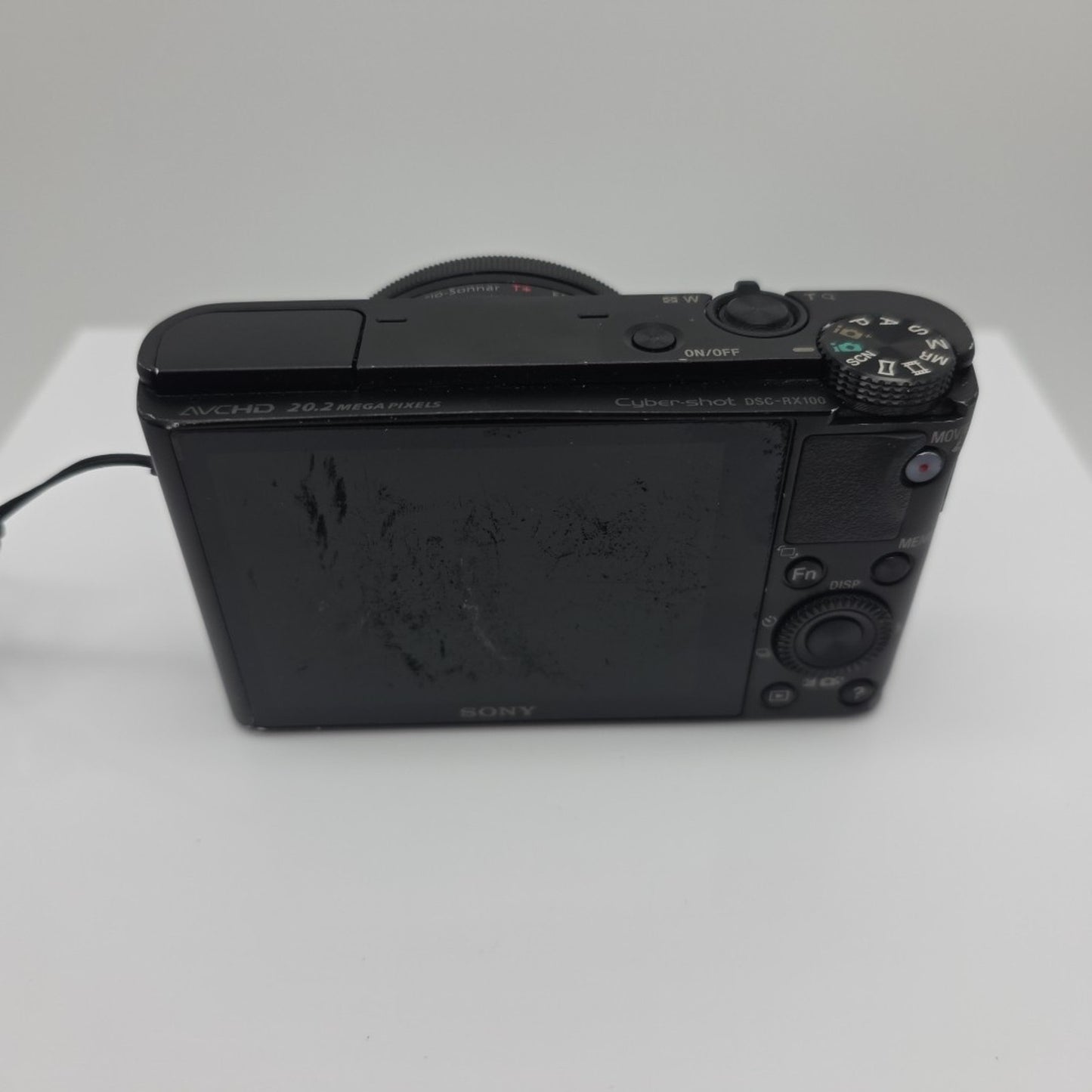 Sony 20.2 MP Exmor CMOS Digital Camera 28-100mm 3.6x Zoom Lens (DSC-RX100/B)