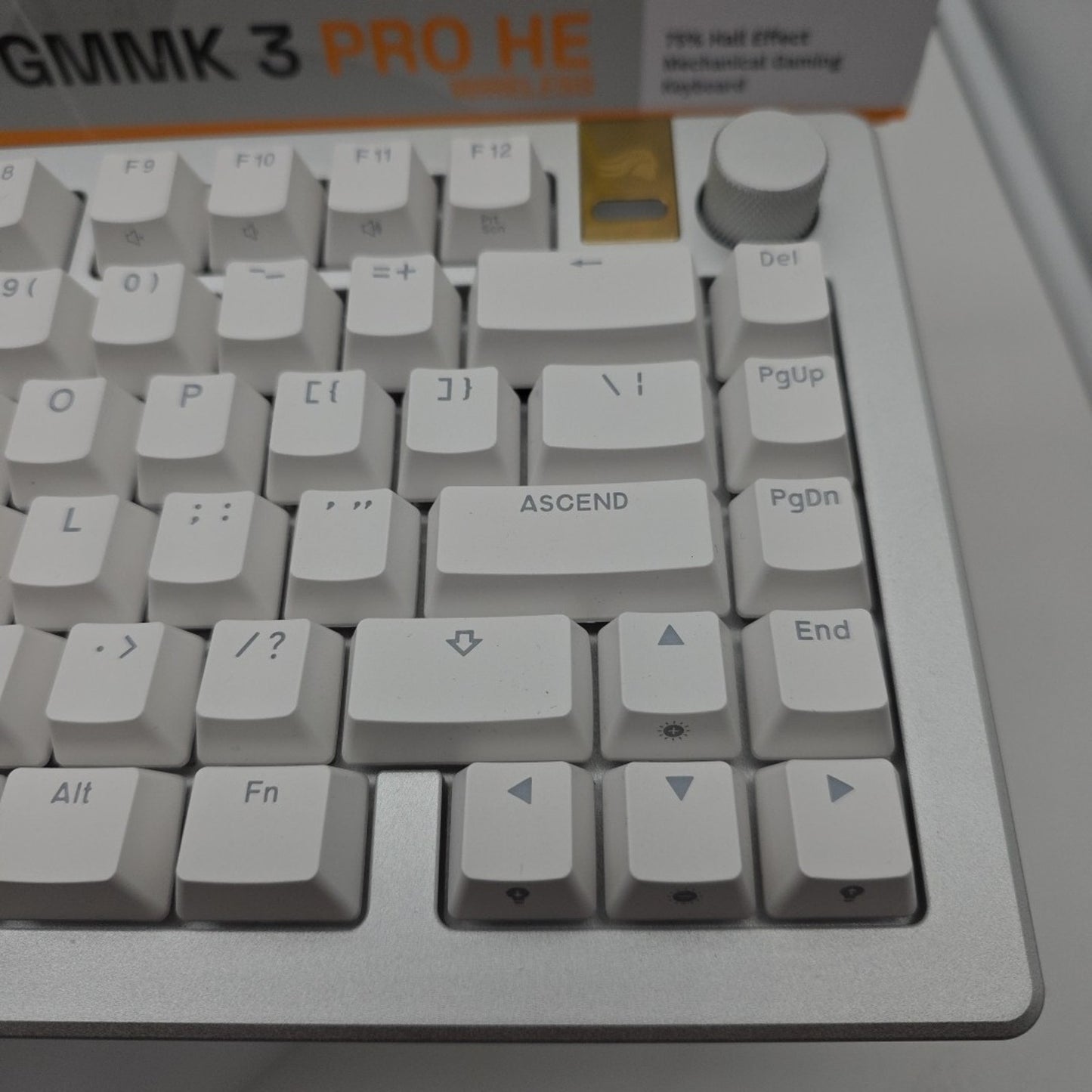 Glorious GMMK 3 PRO HE 75% Wireless Hall-Effect Linear Gaming Keyboard Silver