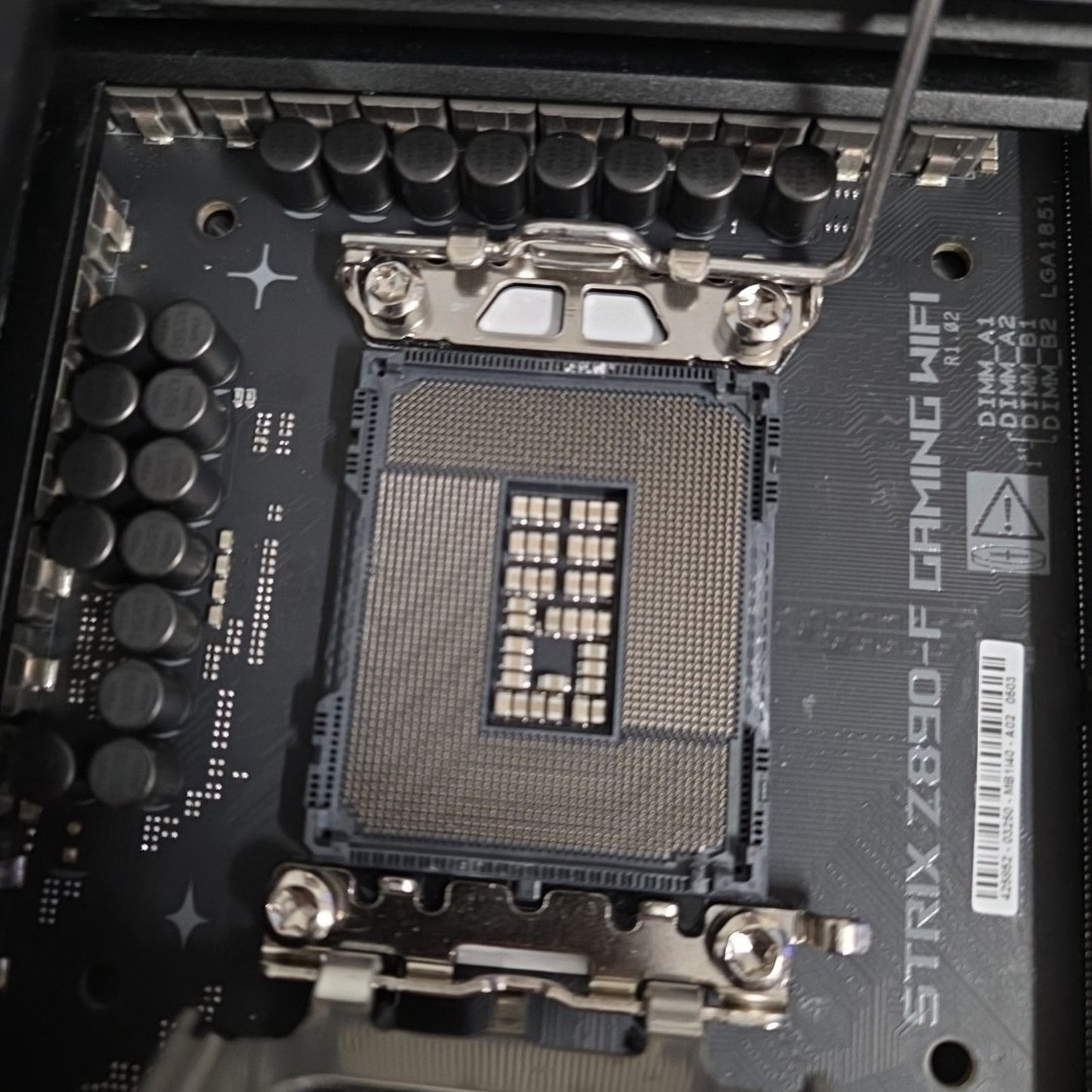 ASUS - ROG STRIX Z890-F GAMING WIFI (Socket LGA 1851) Z890 Motherboard =READ=