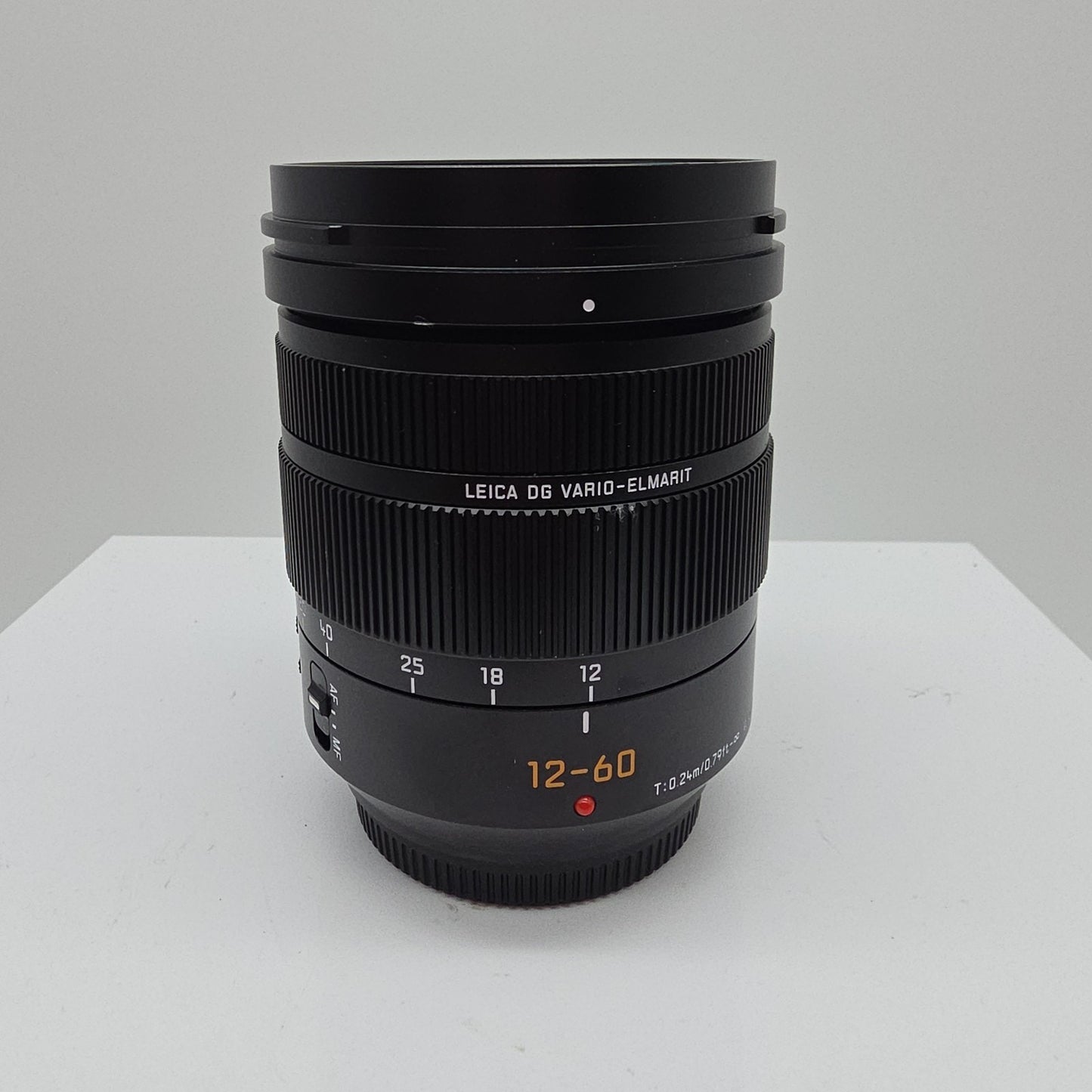 Panasonic Leica DG Vario-Elmarit 12-60mm f/2.8-4.0 ASPH Power O.I.S. SN 6565