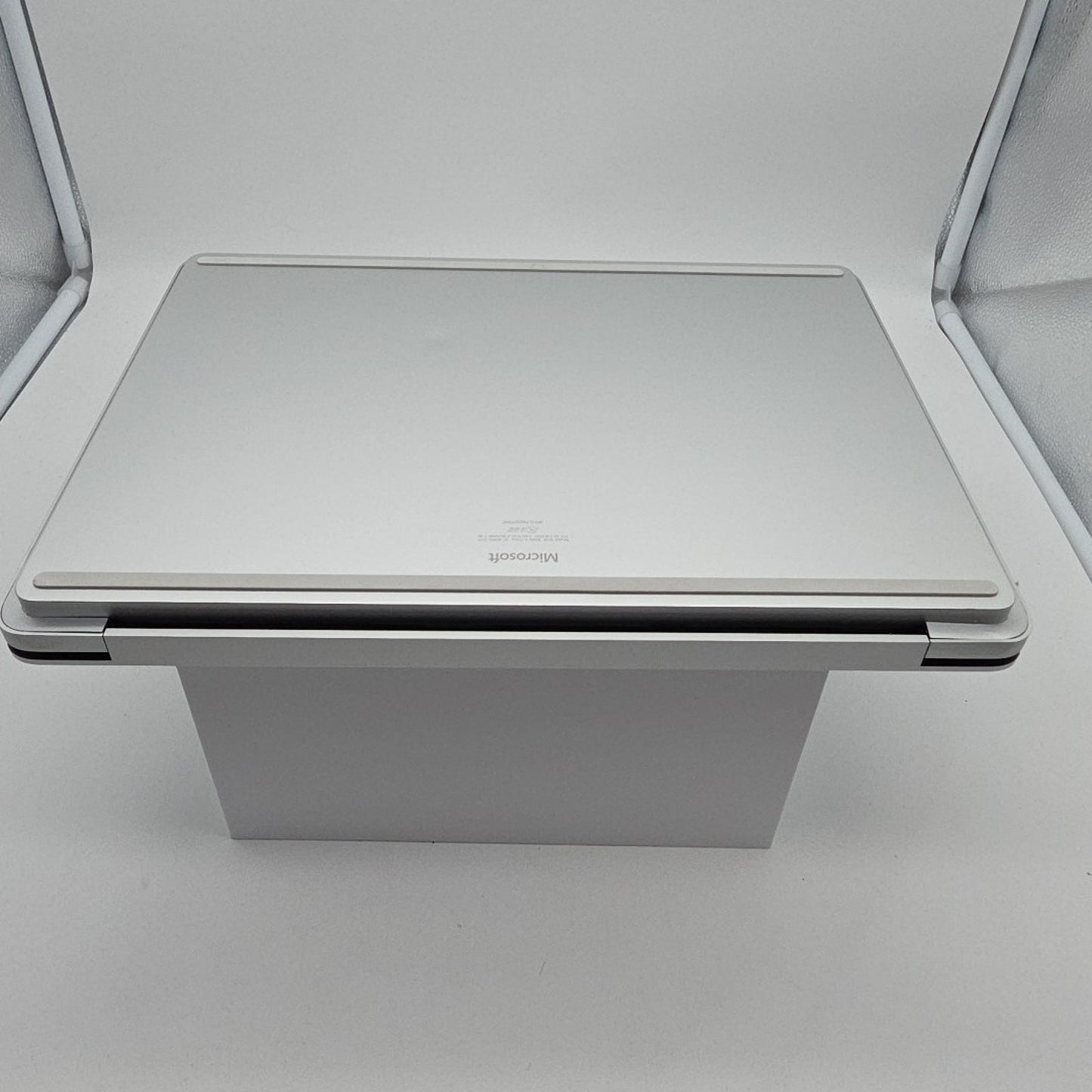 Microsoft - Surface Laptop Studio 2 - 14.4"- Intel Core i7 - 16GB - Rtx4050 L78